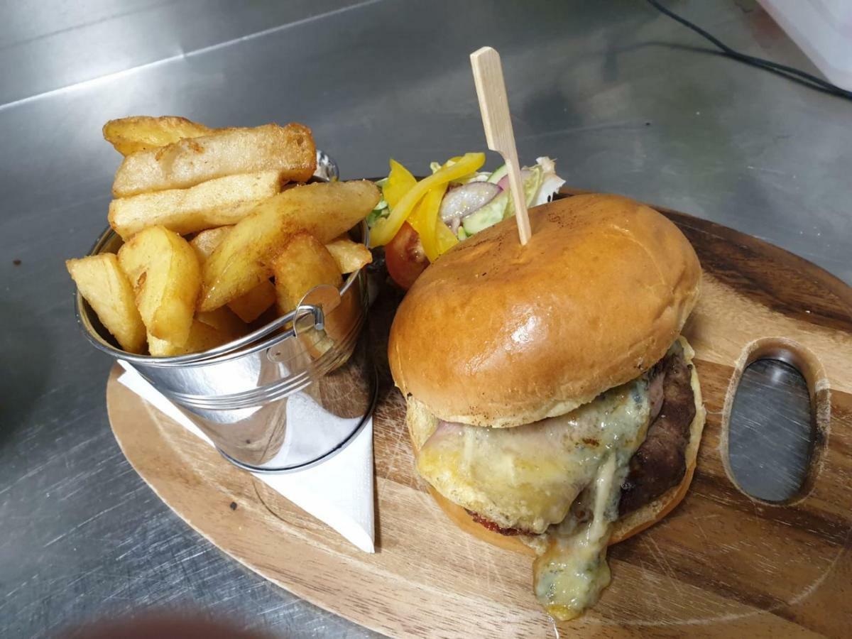 The New Inn Sandwich Buitenkant foto